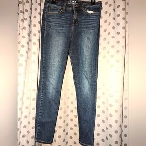 DKNY Ludlow High- Rise Skinny Ankle Jeans 30